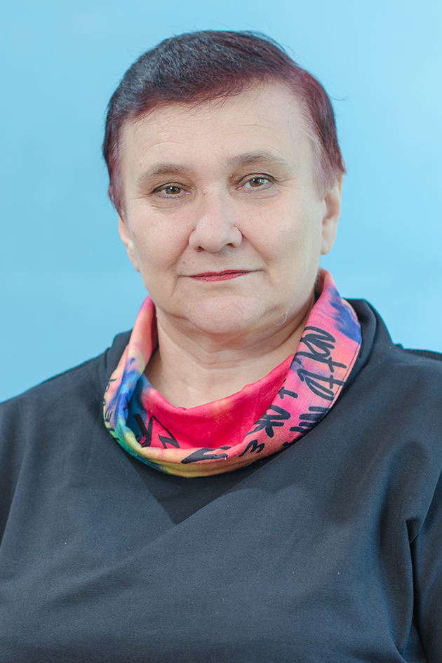 Хохлова Елена Ивановна.